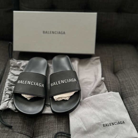 BALENCIAGA POOL SLIDES - Picture 3 of 5